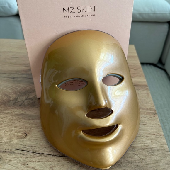MZ Skin Light-Therapy Golden Facial Treatment Device